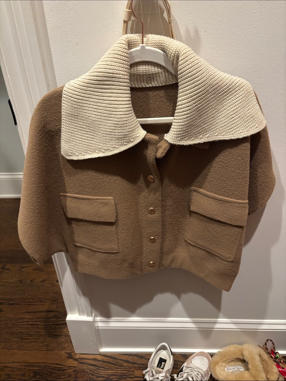Dint Worn Once Camel Wool-Blend Short Coat with Cream Knit Collar